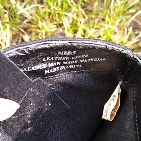 Black Suede Cowboy Boot Pull-on Small Heel Size 7 - Picture 5 of 6